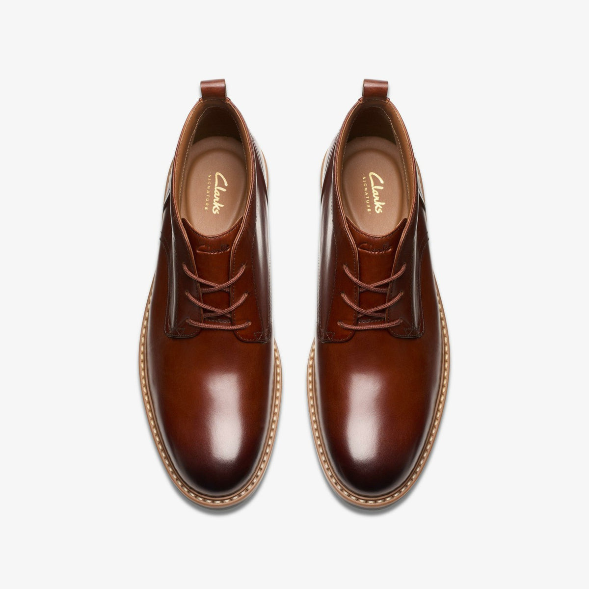 Clarks Hot Sale / Aldwin Chukka Mid Tan Leather