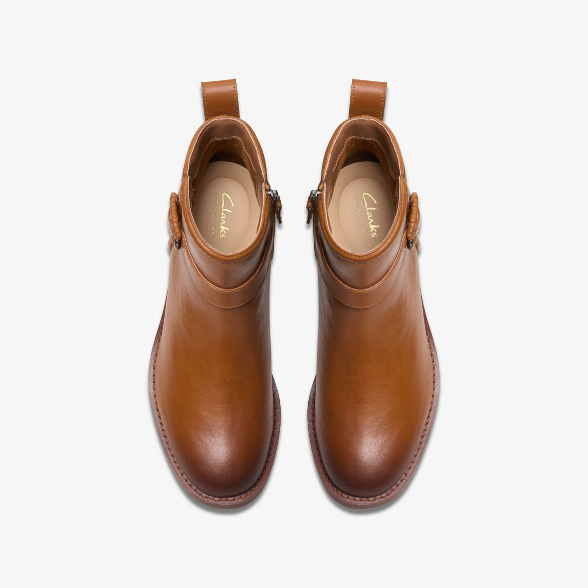 Clarks Featured / Chamberly Trim Mid Tan Leather