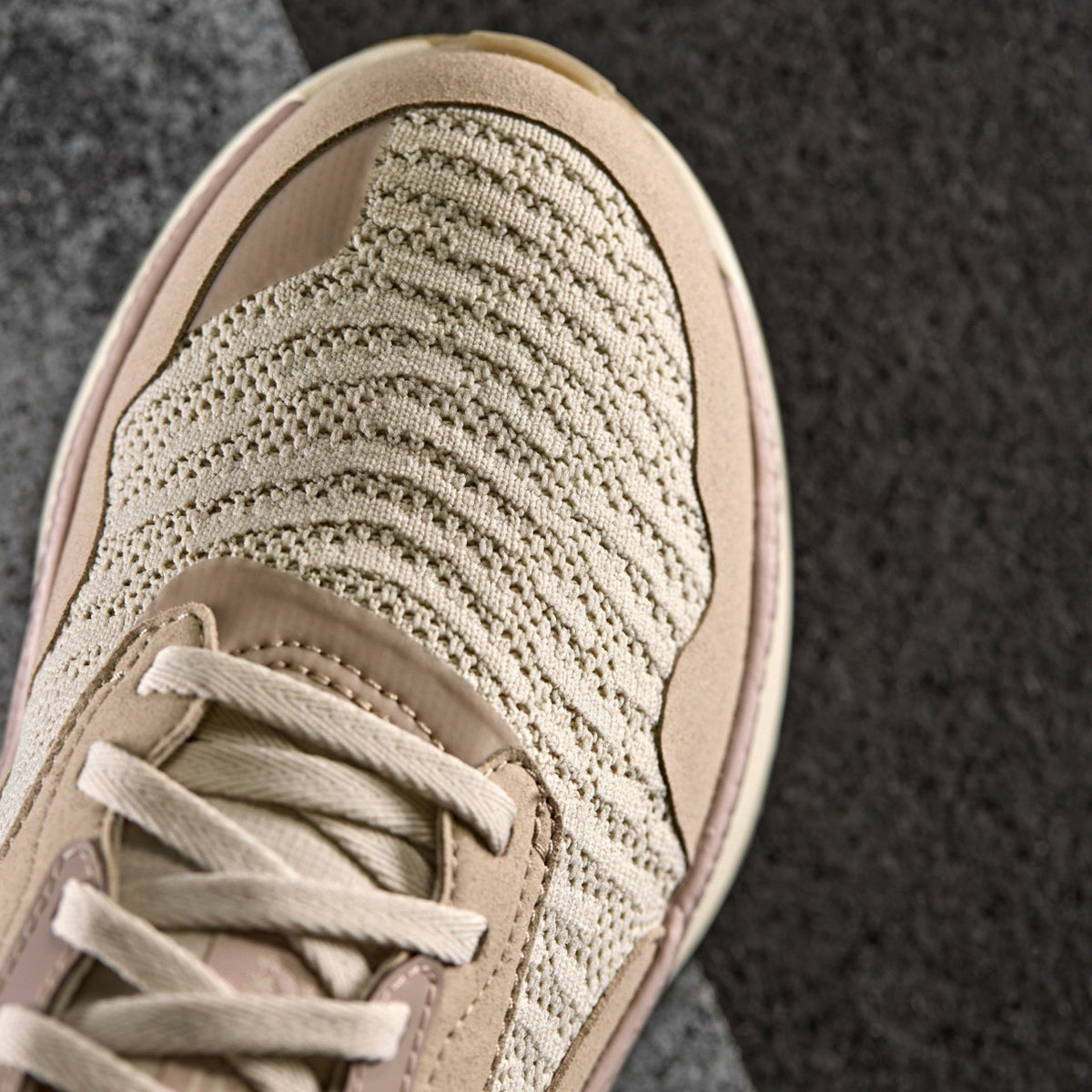 Clarks Latest / Clarks Pace Sand Combination