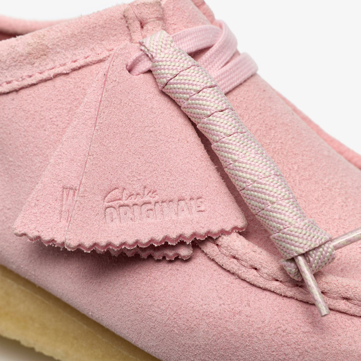 Clarks Essential / Wallabee Light Pink Suede