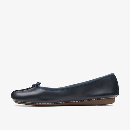 Clarks Signature / Freckle Ice Navy Leather