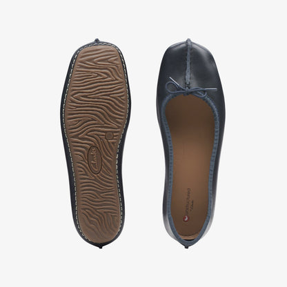 Clarks Signature / Freckle Ice Navy Leather