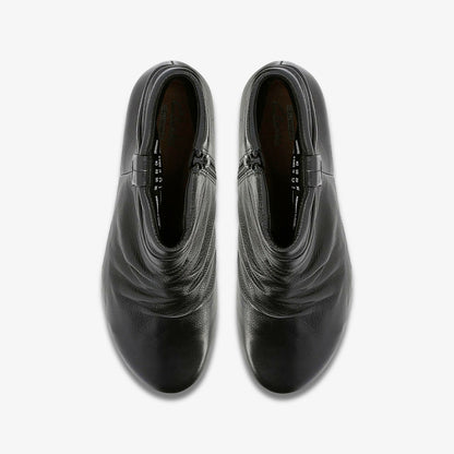 Clarks Best Seller / Matron Ella Ankle Boot Black Leather