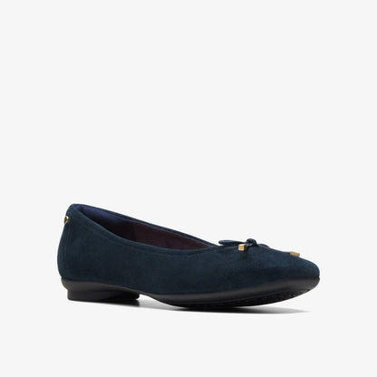 Clarks Featured / Candra Light Navy Suede