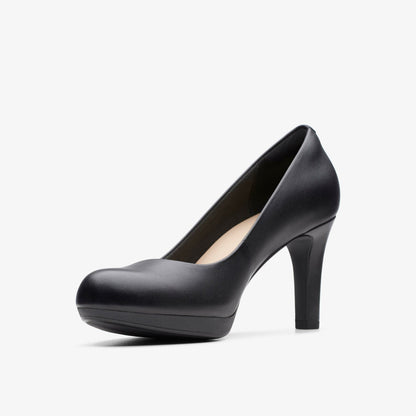 Clarks Signature / Adriel Viola Black Leather