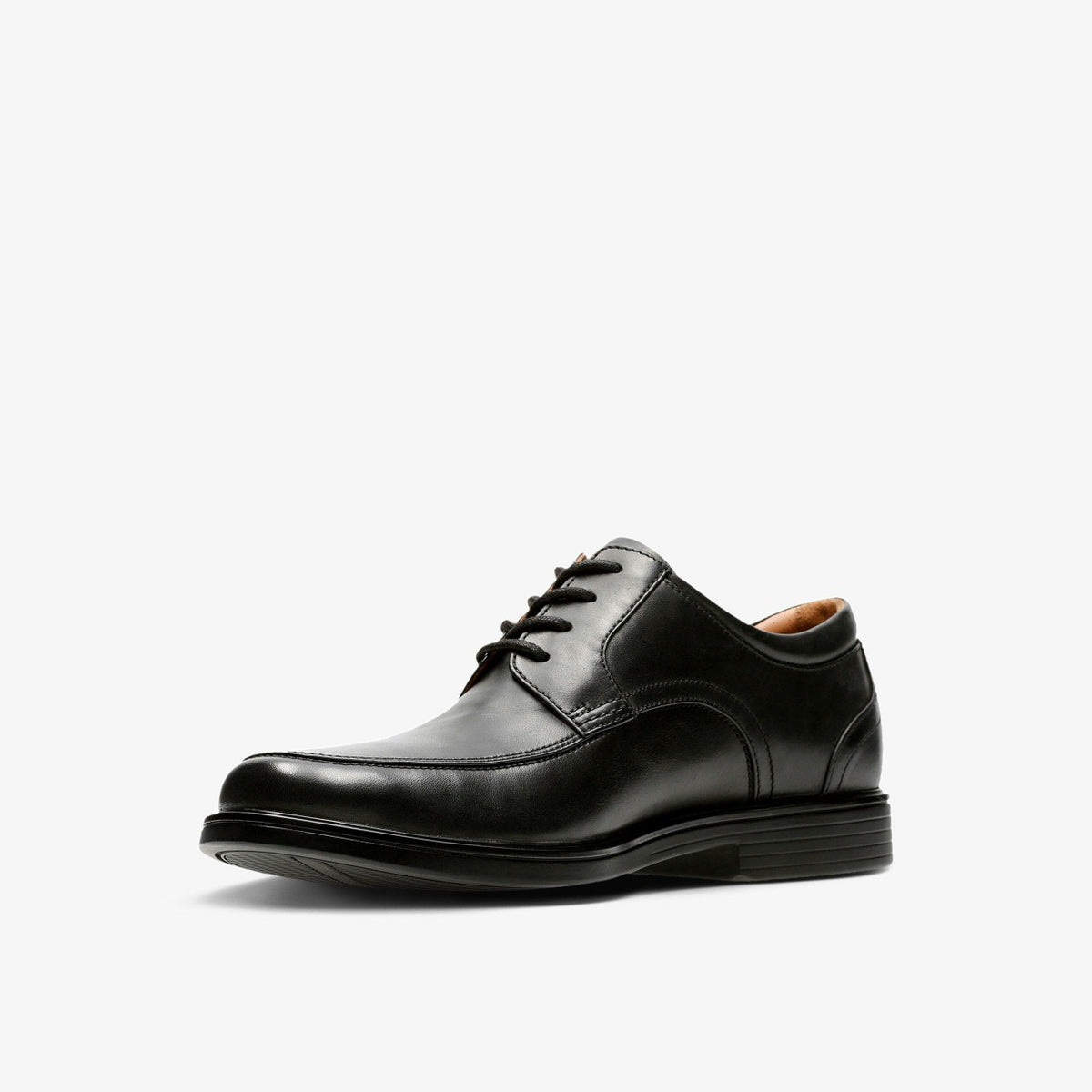 Clarks Classic / Un Aldric Park Black Leather