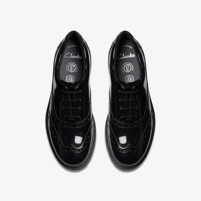 Clarks Sale / Loxham Brogue Youth Black Patent