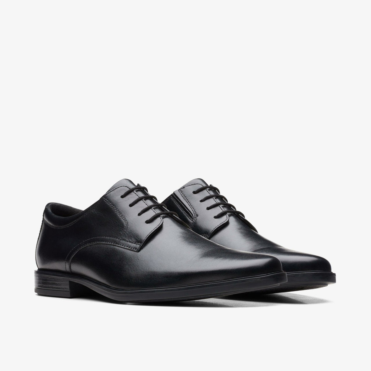 Clarks Sale / Howard Walk Black Leather