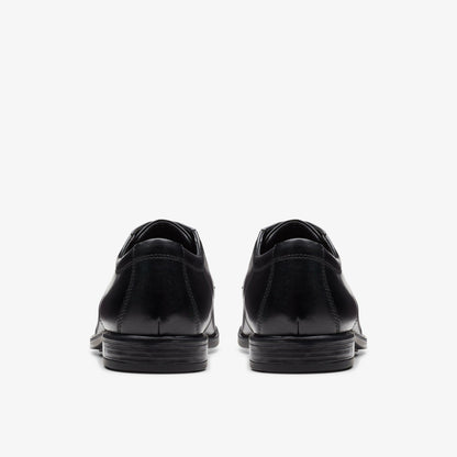 Clarks Sale / Howard Walk Black Leather