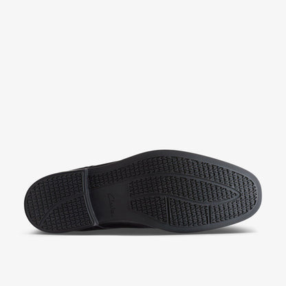 Clarks Deals / Howard Cap Black Leather