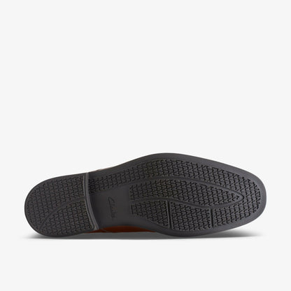 Clarks Latest / Howard Walk Dark Tan Leather