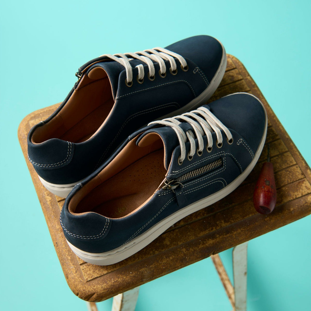 Clarks Hot Sale / Nalle Lace Navy Nubuck