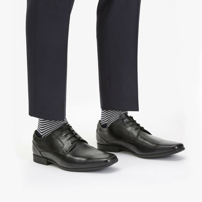 Clarks Featured / Sidton Lace Black Leather