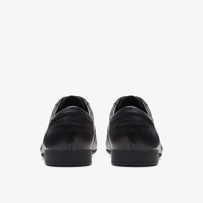 Clarks Featured / Sidton Lace Black Leather