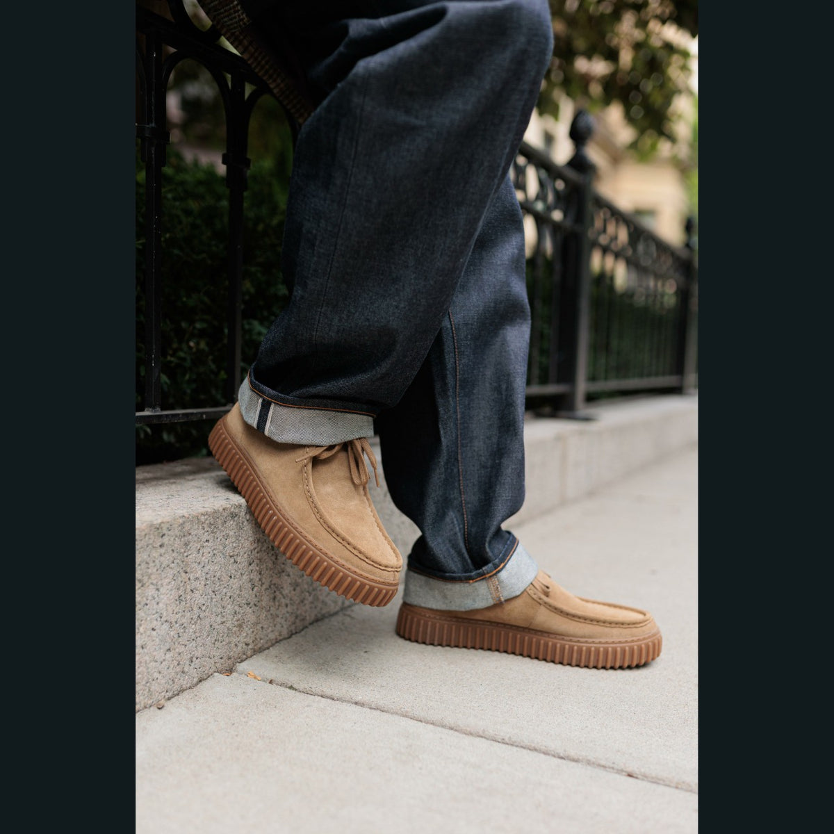 Clarks Customer Favorite / Torhill Lo Dark Sand Suede