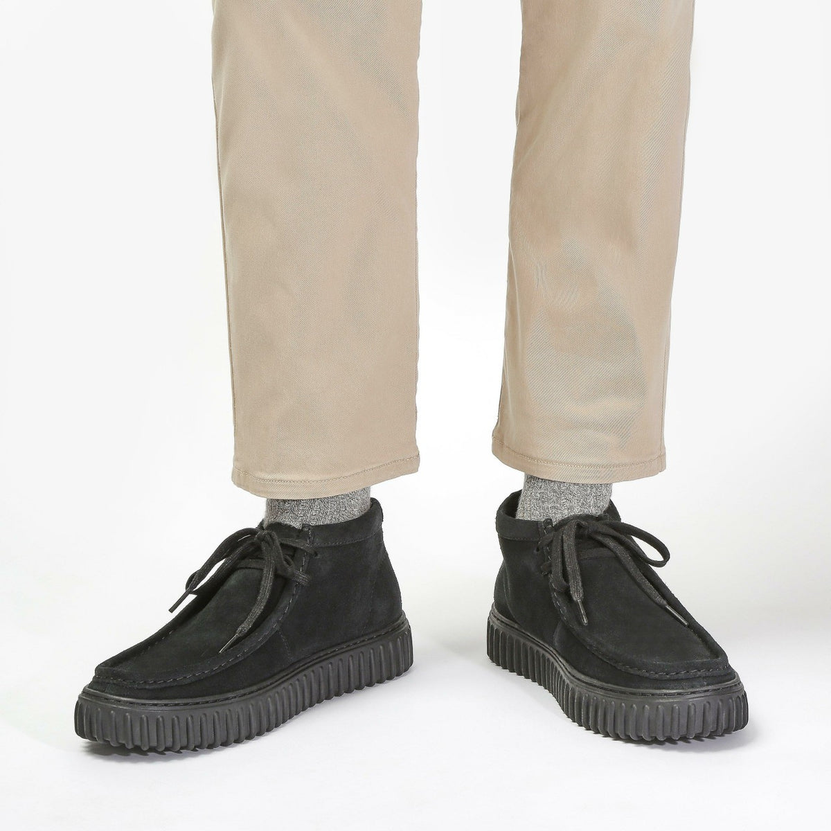 Clarks Latest / Torhill Hi Black Suede