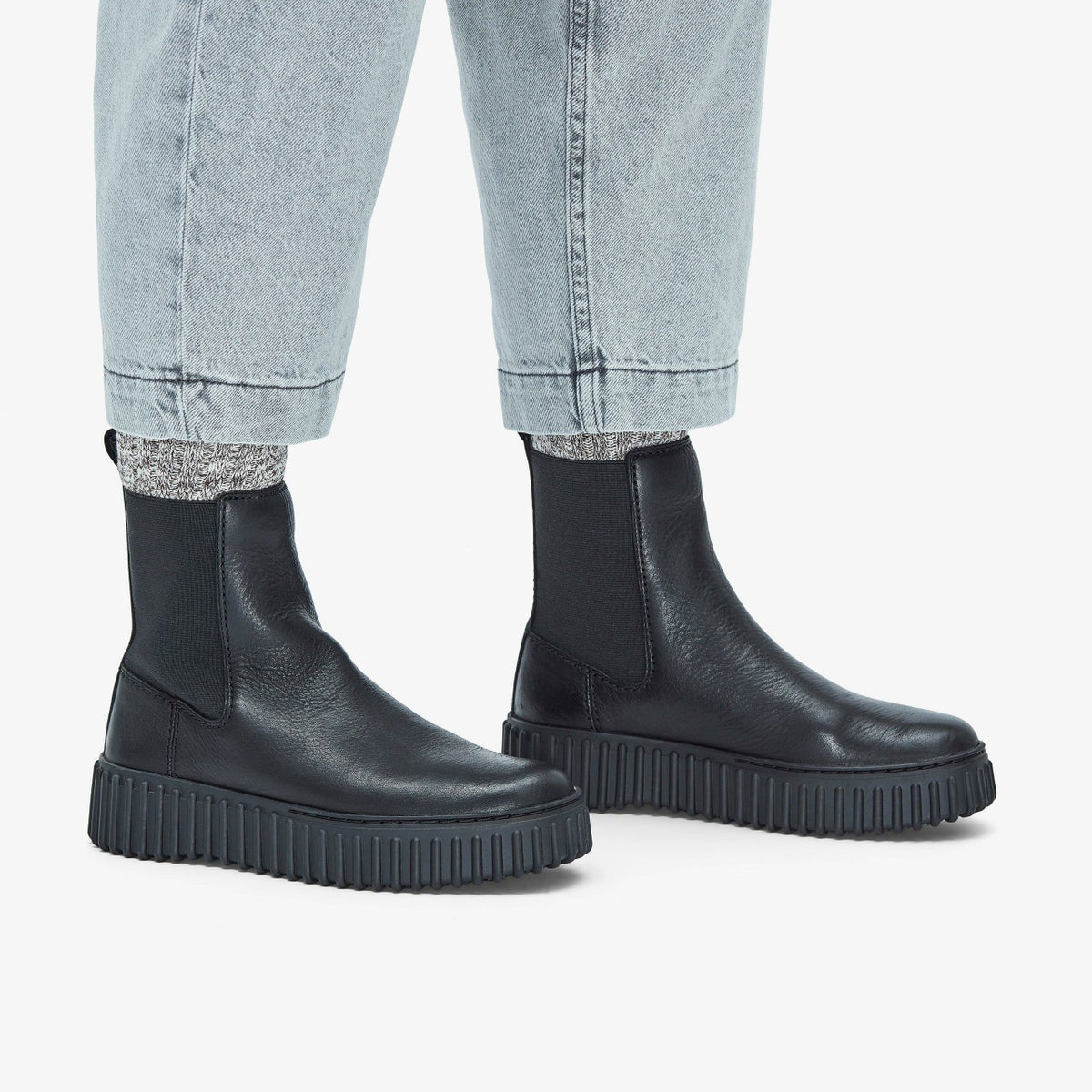 Clarks Best Price / Torhill Maple Ankle Boot Black Leather