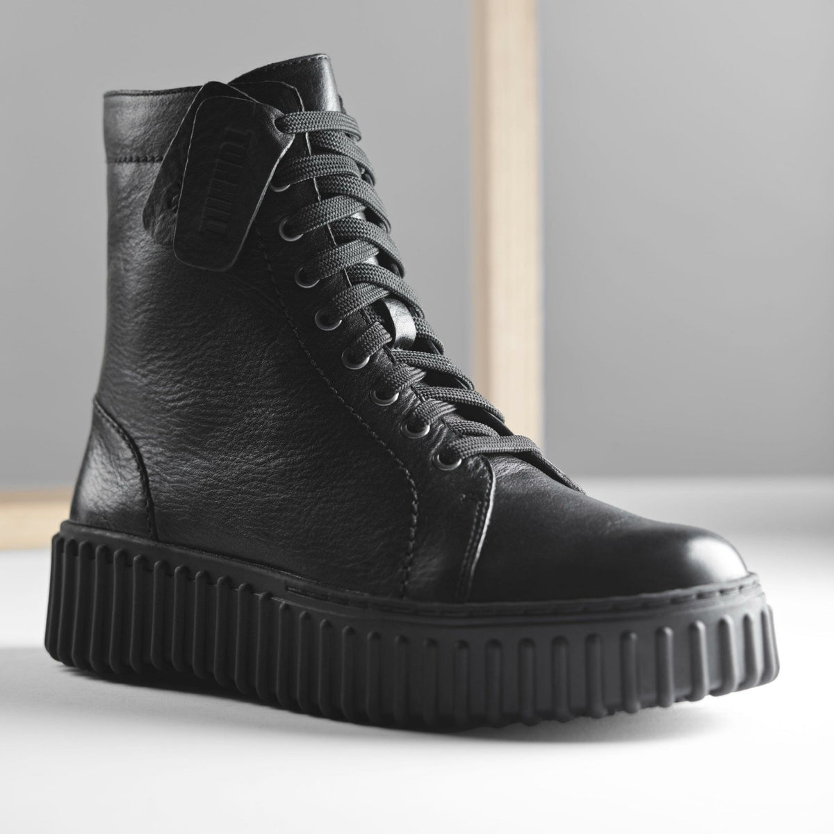 Clarks Signature / Torhill Rise Ankle Boot Black Leather
