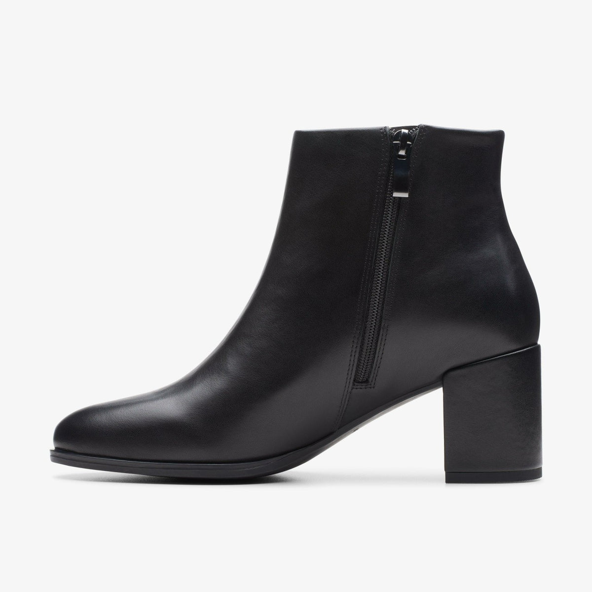 Clarks Trusted / Freva 55 Zip Ankle Boot Black Leather