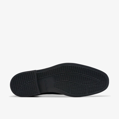Clarks Exclusive / Howard Over Black Leather