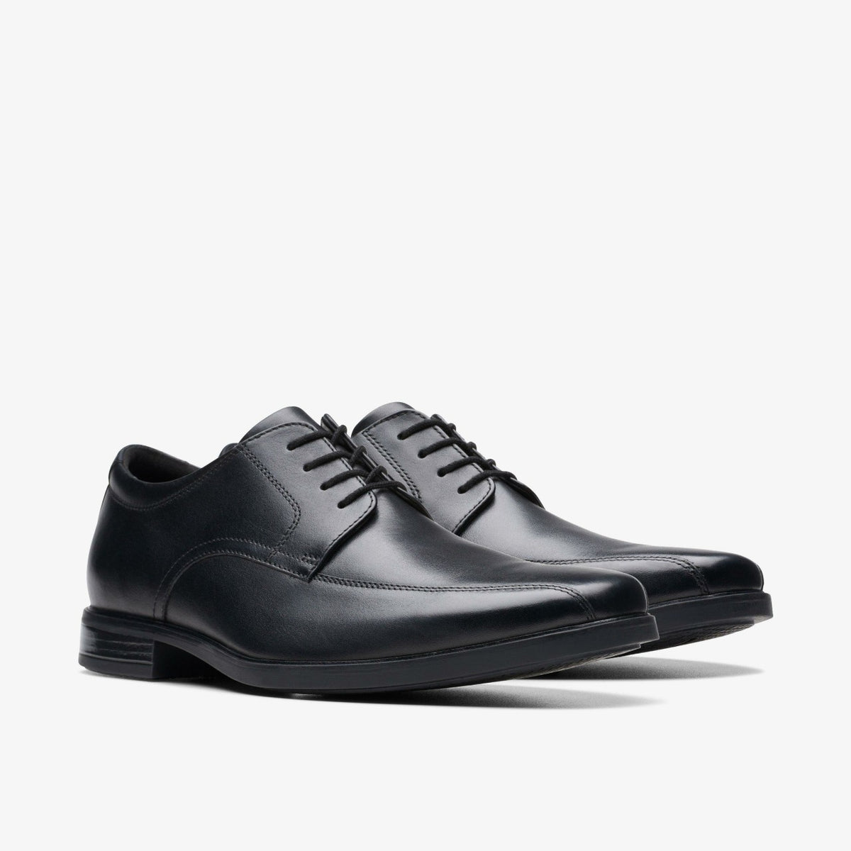 Clarks Exclusive / Howard Over Black Leather