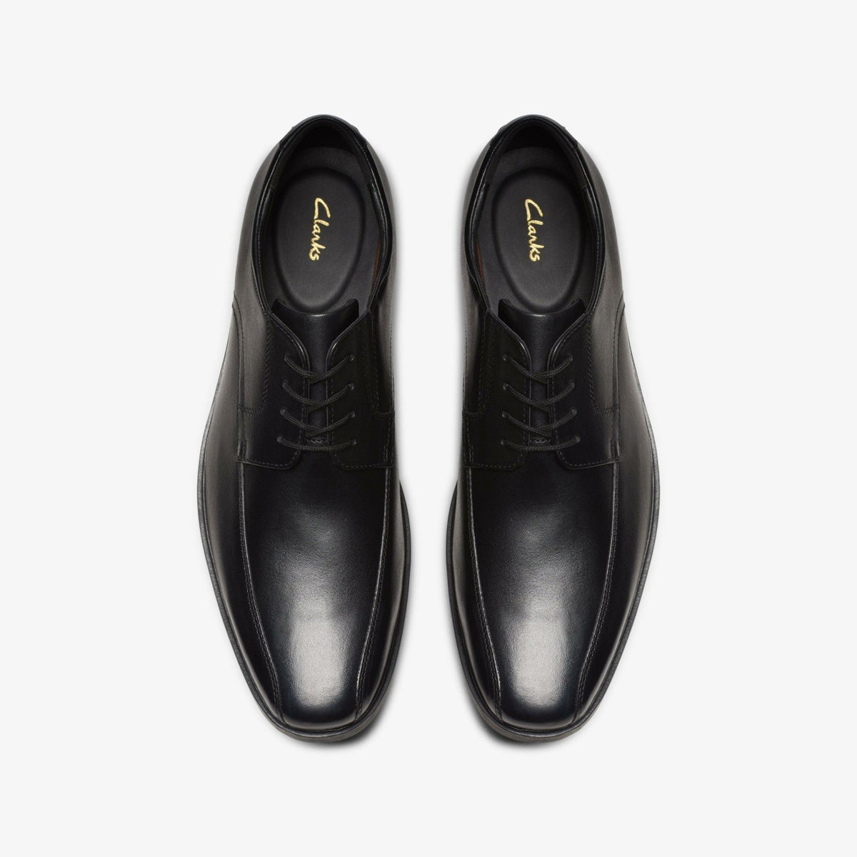 Clarks Exclusive / Howard Over Black Leather