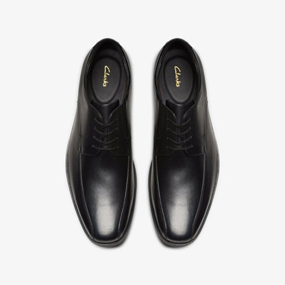 Clarks Exclusive / Howard Over Black Leather