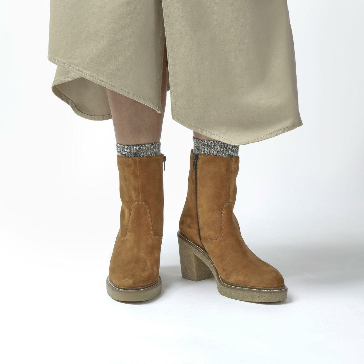 Clarks Classic / Colden Up Dark Tan Suede