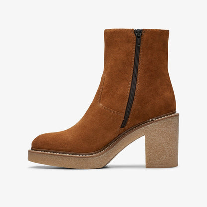 Clarks Classic / Colden Up Dark Tan Suede
