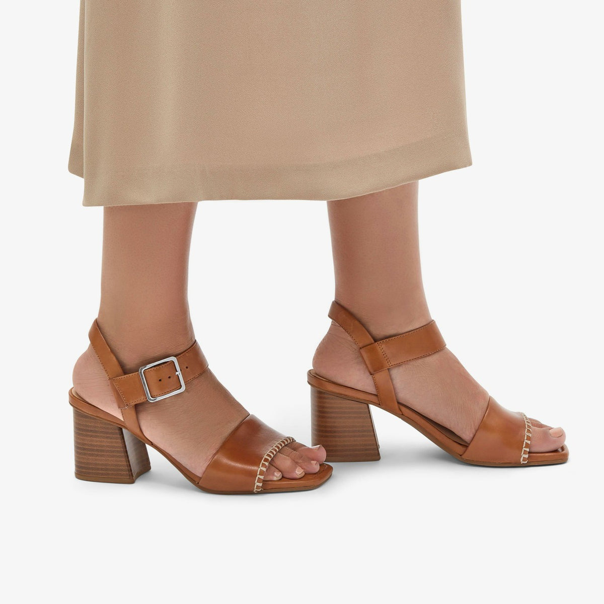 Clarks Smart Buy / Siara 65 Buckle Tan Leather