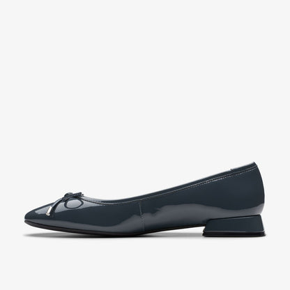 Clarks Customer Favorite / Ubree 15 Step Navy Patent