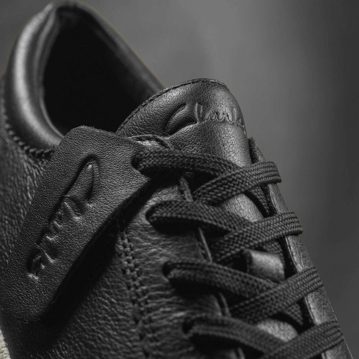 Clarks Best Price / Mayhill Walk Black Leather