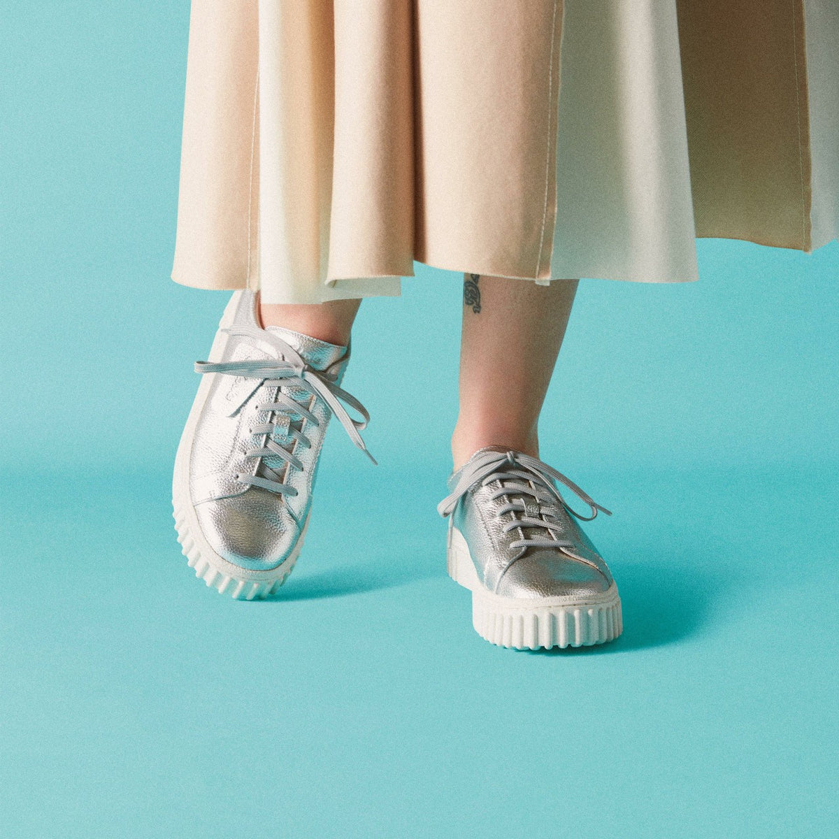 Clarks New / Mayhill Walk Silver Metallic