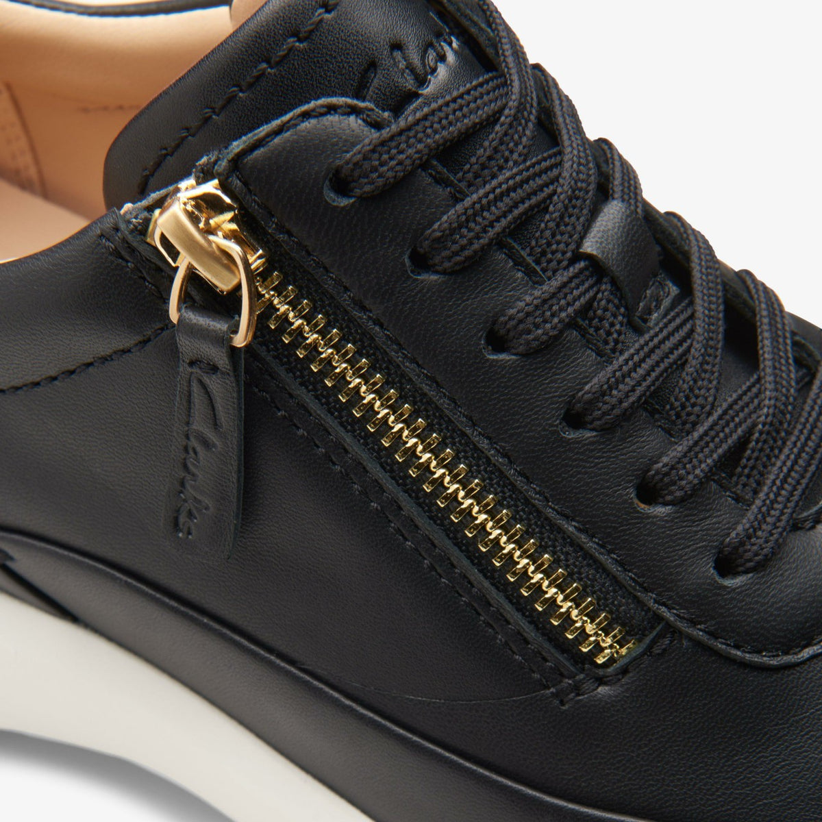 Clarks Top Pick / Tivoli Zip Black Leather