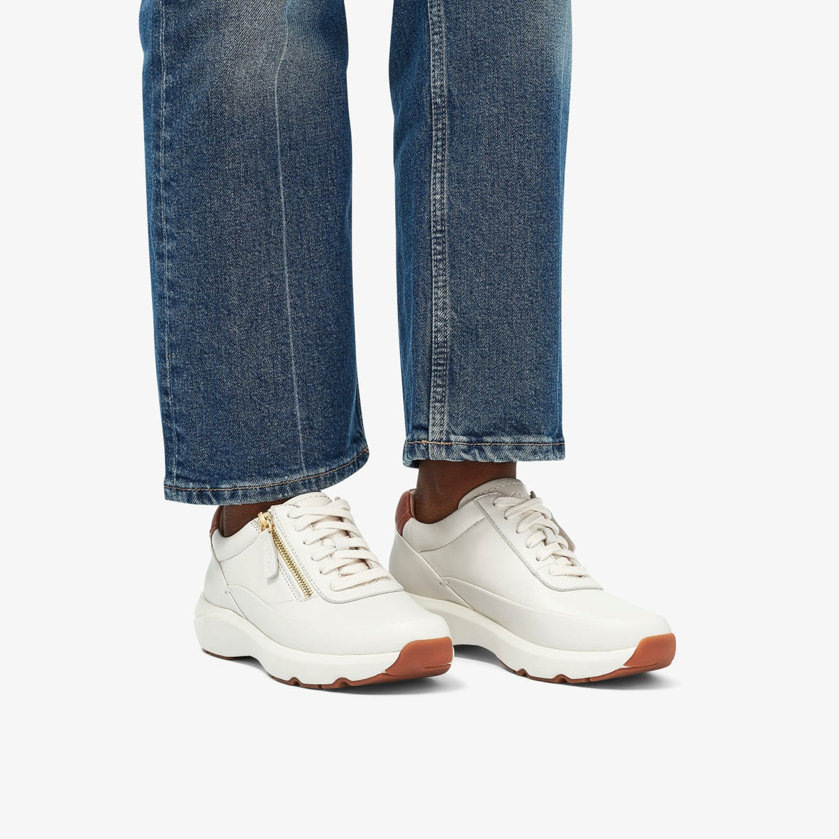 Clarks Best Seller / Tivoli Zip Off White Leather