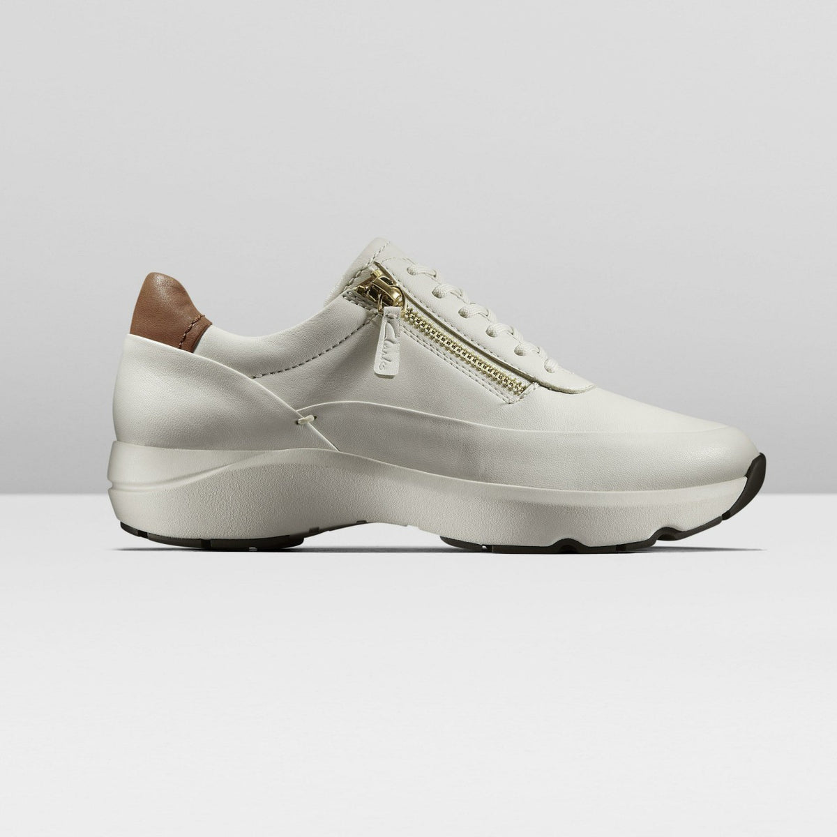 Clarks Best Seller / Tivoli Zip Off White Leather