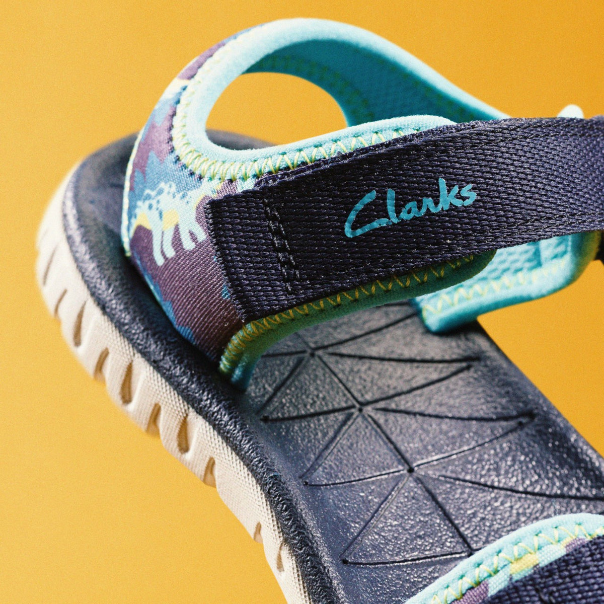 Clarks Best Price / Surfing Tide Kid Navy