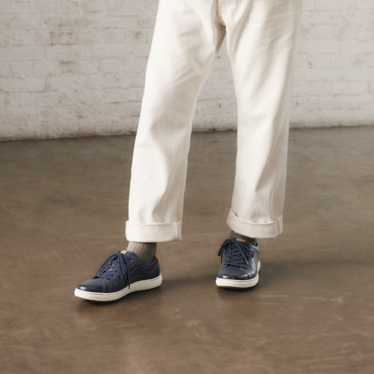 Clarks Featured / Mapstone Lace Navy Leather