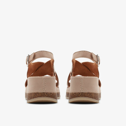Clarks Everyday / Kassanda Step Sand Nubuck