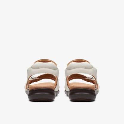 Clarks Best Seller / Kitly Ave Off White Leather