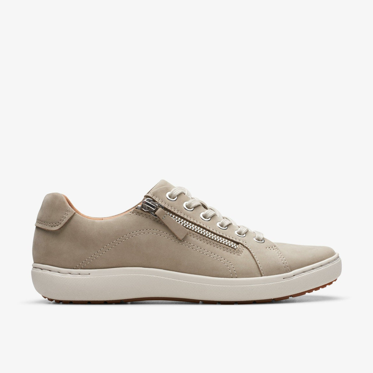 Clarks Value / Nalle Lace Stone Nubuck
