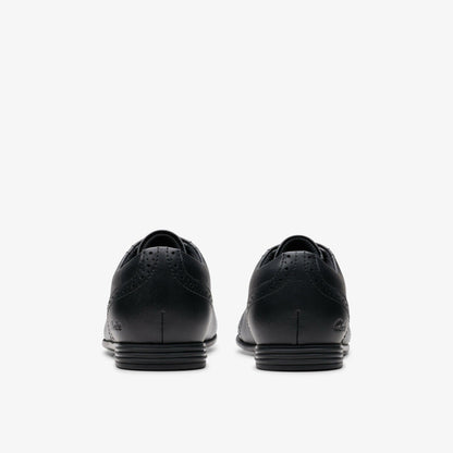 Clarks Recommended / Finja Brogue Older Black Leather
