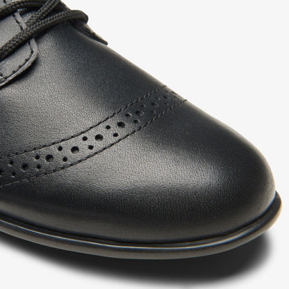 Clarks Recommended / Finja Brogue Older Black Leather