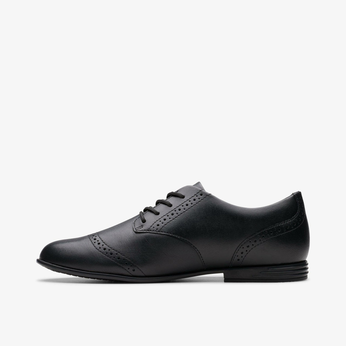 Clarks Everyday / Finja Brogue Youth Black Leather