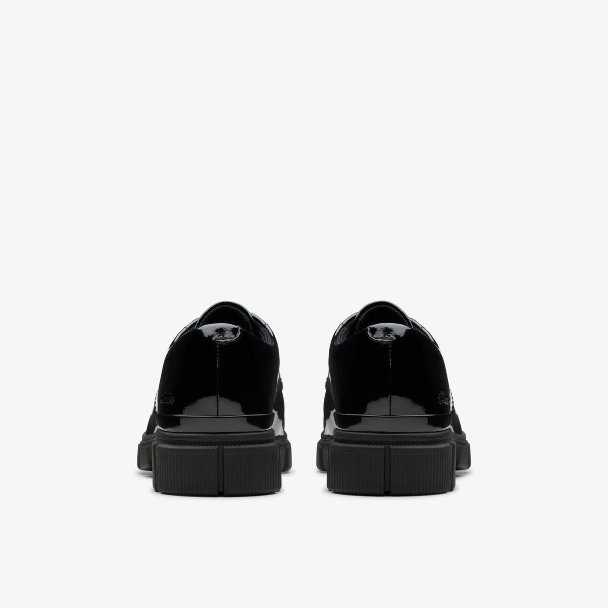 Clarks Quality / Evyn Lace Kid Black Patent