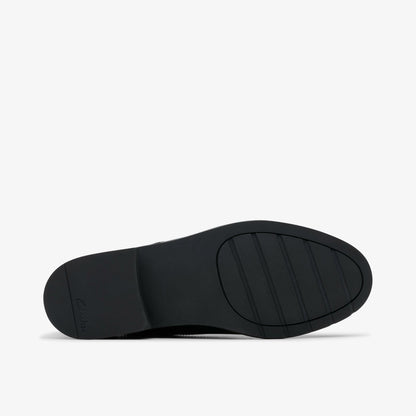 Clarks Signature / Aubrie Dress Youth Black Patent