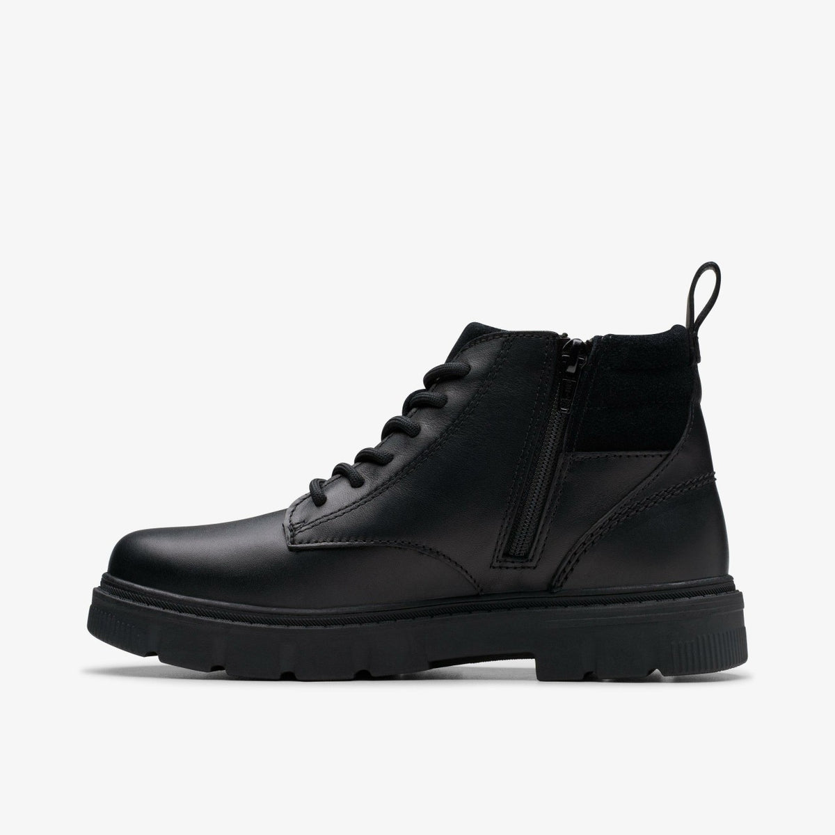 Clarks Signature / Lorcam Trail Youth Black Leather