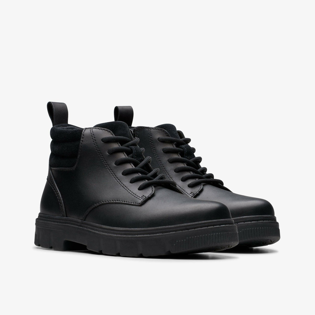 Clarks Signature / Lorcam Trail Youth Black Leather