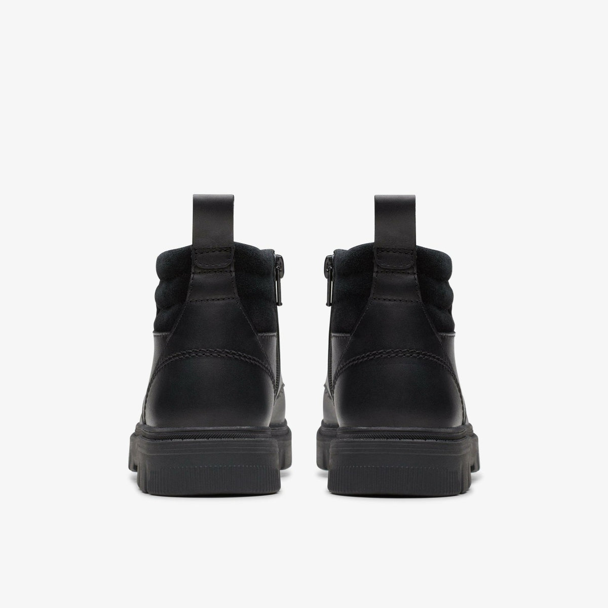 Clarks Signature / Lorcam Trail Youth Black Leather
