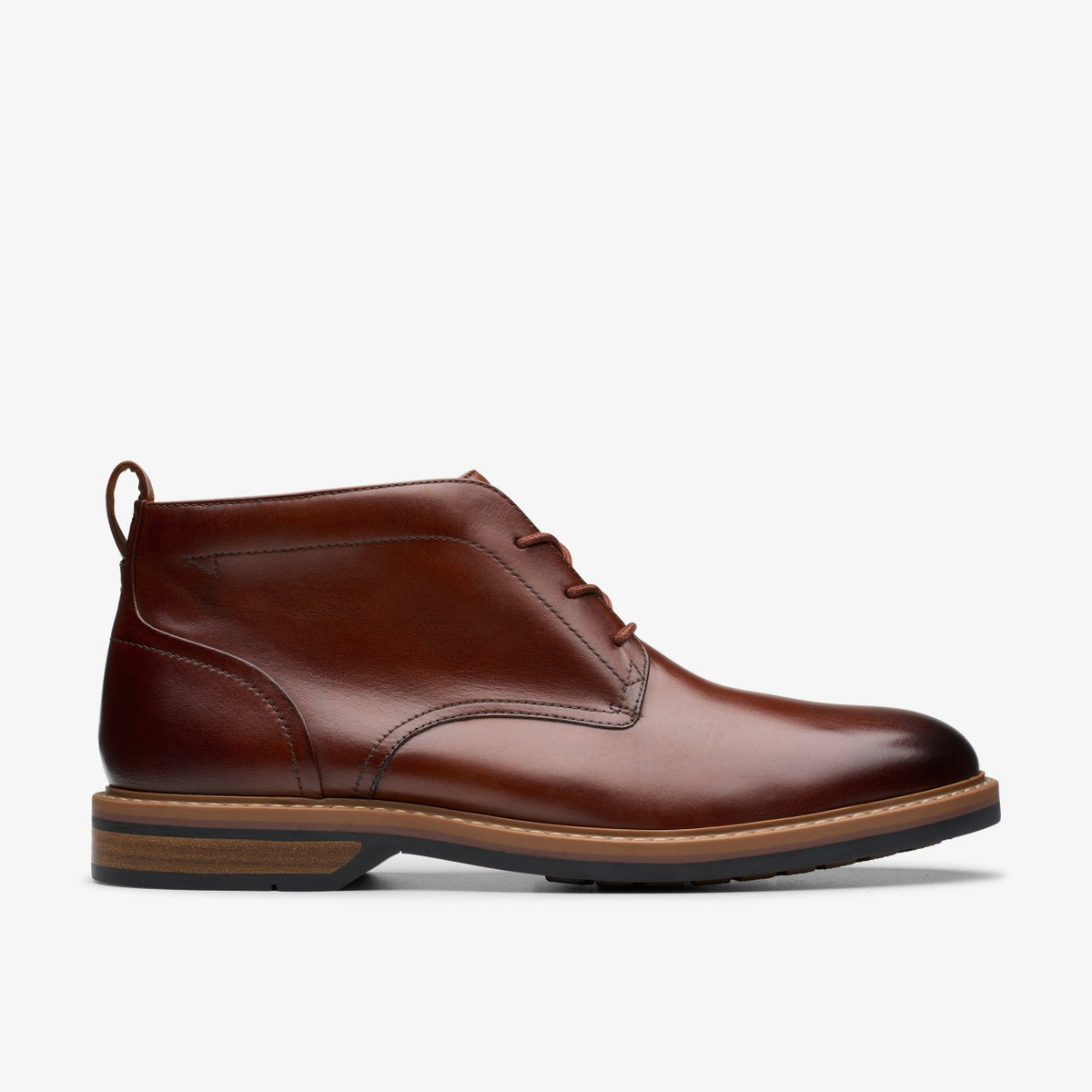 Clarks Hot Sale / Aldwin Chukka Mid Tan Leather